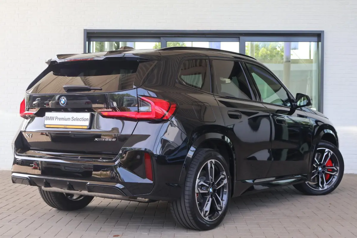 xDrive25e Optimized Edition | SOH 100% | M Sport Pro | Driving Assistant Plus | Harman Kardon | Elektrisch verstelbare voorstoelen | Trekhaak