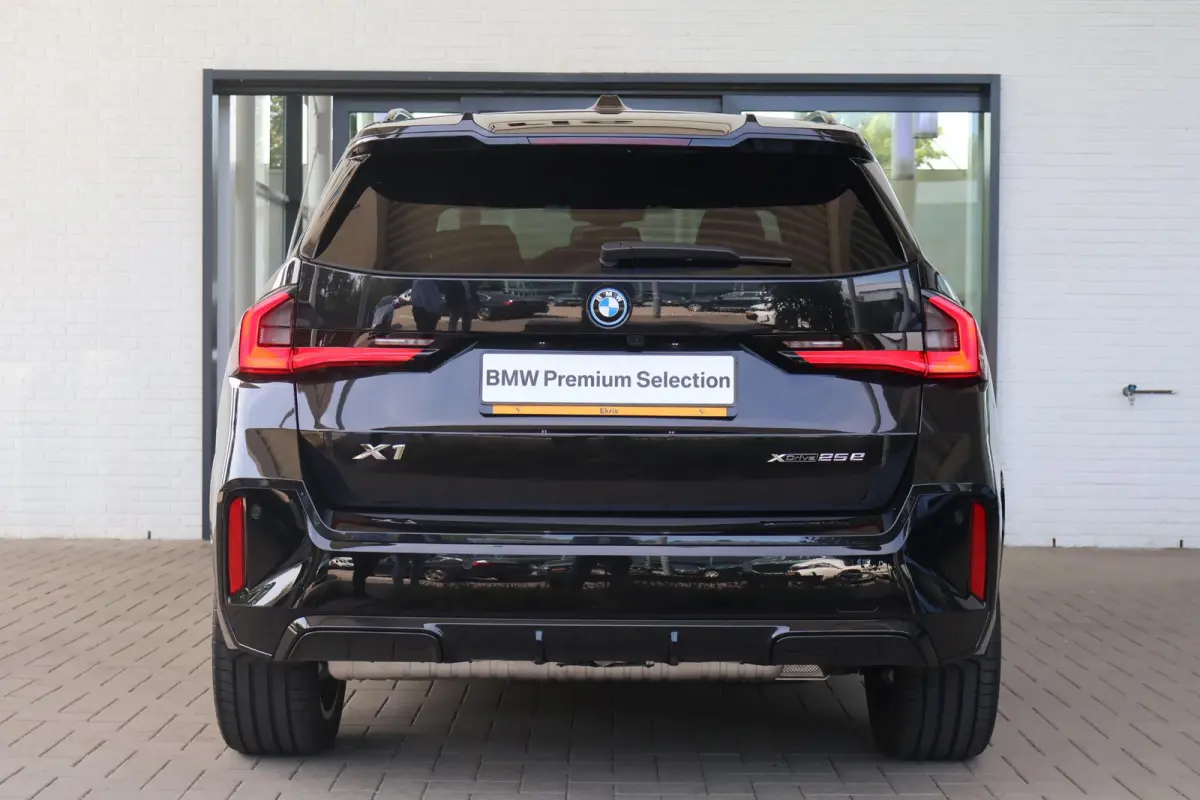 xDrive25e Optimized Edition | SOH 100% | M Sport Pro | Driving Assistant Plus | Harman Kardon | Elektrisch verstelbare voorstoelen | Trekhaak