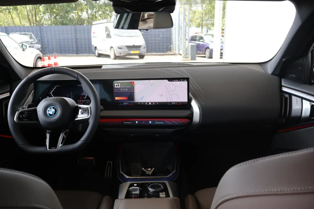 30e xDrive | SOH 100% | M Sport Pro | Premium Pack | Professional Pack | Comfort Pack