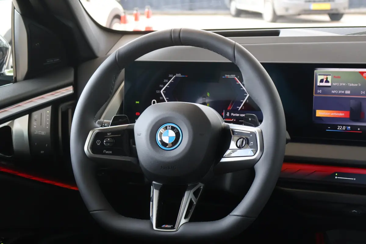 30e xDrive | SOH 100% | M Sport Pro | Premium Pack | Professional Pack | Comfort Pack