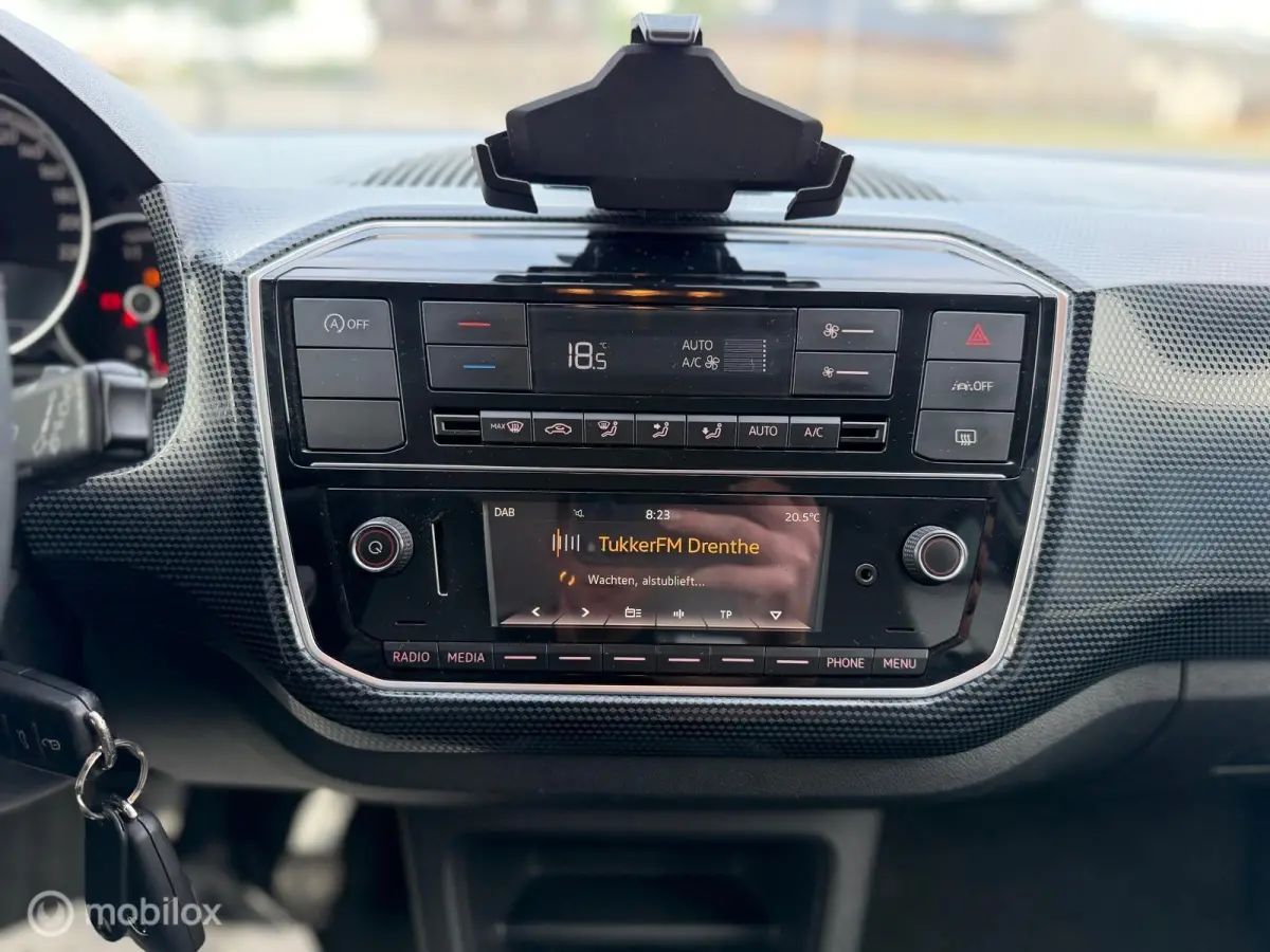 Up! 1.0 BMT take up! | NAP | Cruise Control | 5-Deurs | Achteruitrijcamera | Metallic | 2021