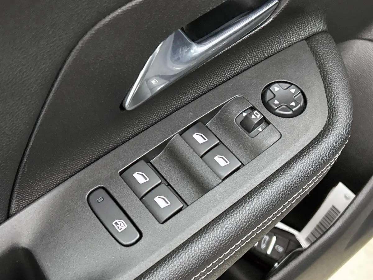 1.2 Turbo 130pk Ultimate CAMERA | CARPLAY | AD-CRUISE | LEER-ALCANTARA