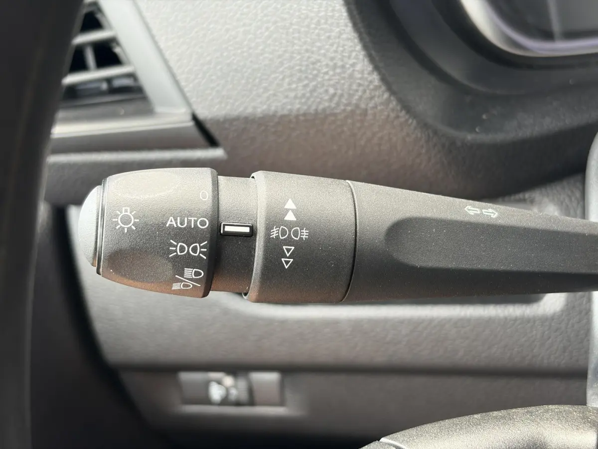 2.0 HDi 145*ACC*2XSCHUIF*NAVI*CAMERA*HAAK*CARPLAY*
