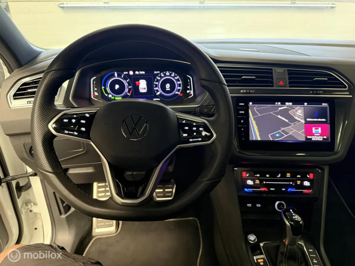 1.4 TSI eHybrid R-Line Business+ PANO KEYLESS