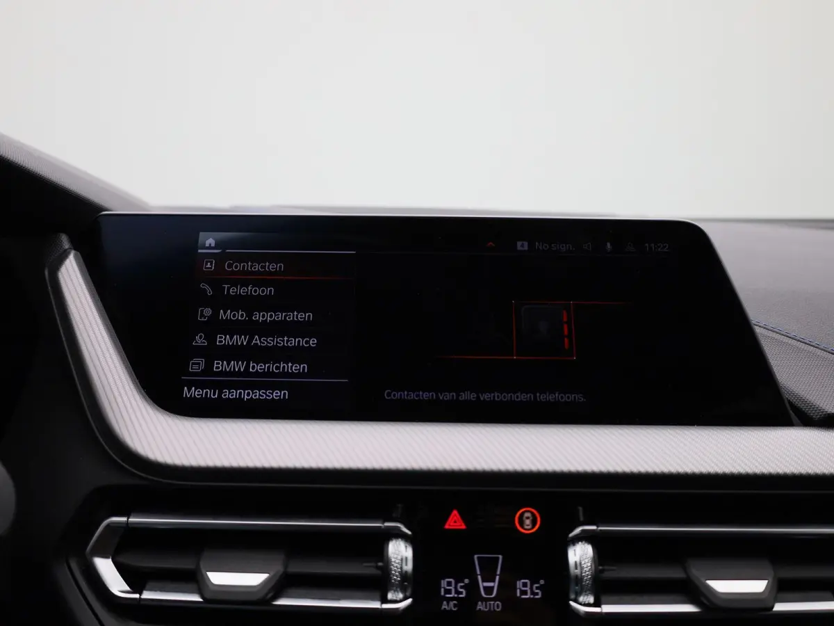 120i Business Edition | M Sport / BMW M 50 Jahre | BMW Live Professional | Adaptieve LED koplampen | Apple Carplay/Android Auto | Active Guard Plus | 12 Maanden BOVAG Garantie |
