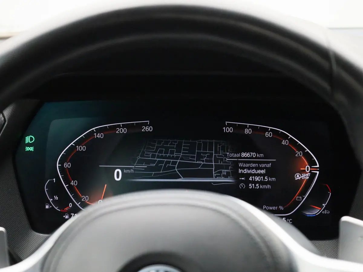120i Business Edition | M Sport / BMW M 50 Jahre | BMW Live Professional | Adaptieve LED koplampen | Apple Carplay/Android Auto | Active Guard Plus | 12 Maanden BOVAG Garantie |