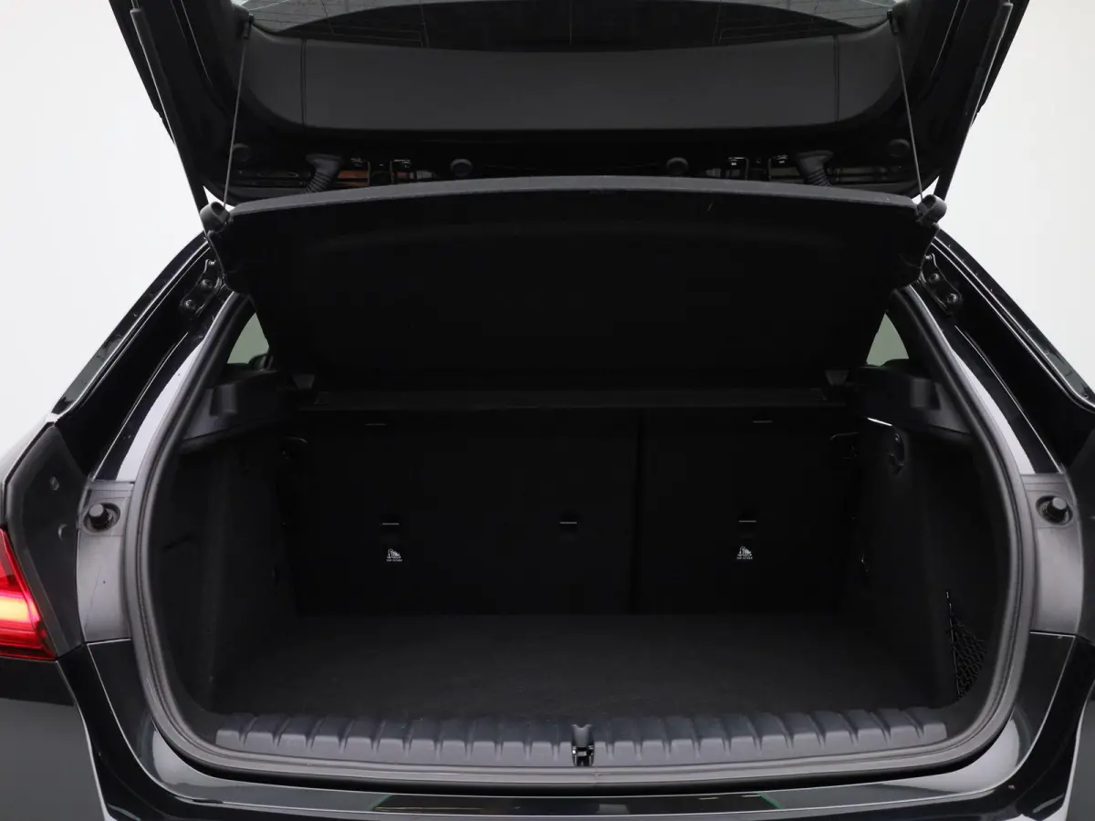 120i Business Edition | M Sport / BMW M 50 Jahre | BMW Live Professional | Adaptieve LED koplampen | Apple Carplay/Android Auto | Active Guard Plus | 12 Maanden BOVAG Garantie |
