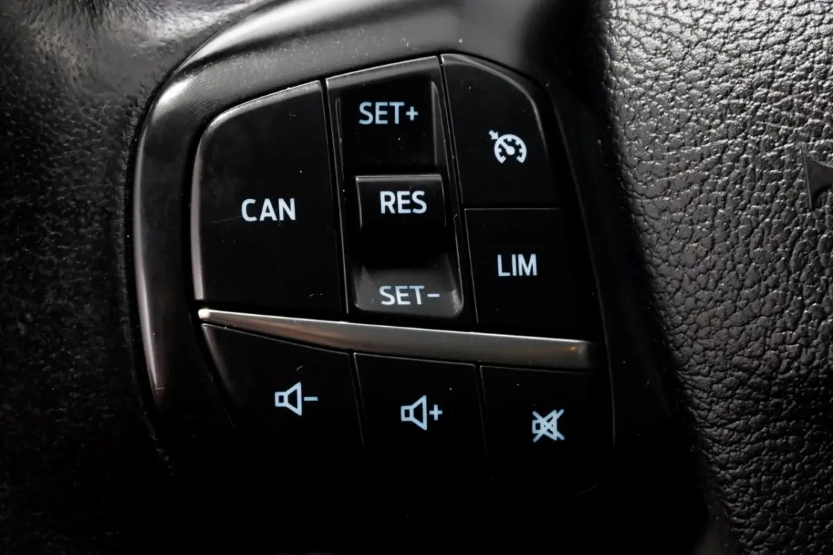 2.0 TDCI 170pk RWD L3H2 Trend D.C. Airco/Cruise Control/Trekhaak 2900kg 10-2020