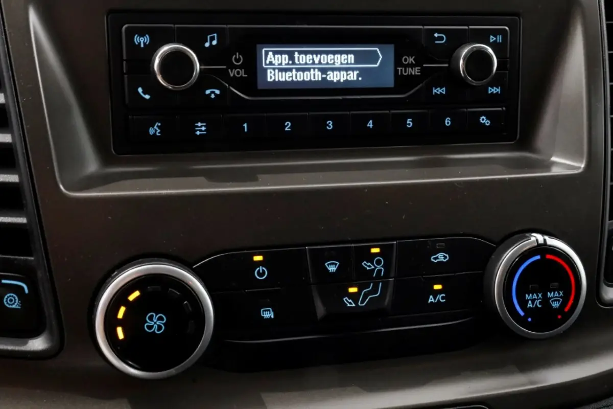 2.0 TDCI 170pk RWD L3H2 Trend D.C. Airco/Cruise Control/Trekhaak 2900kg 10-2020