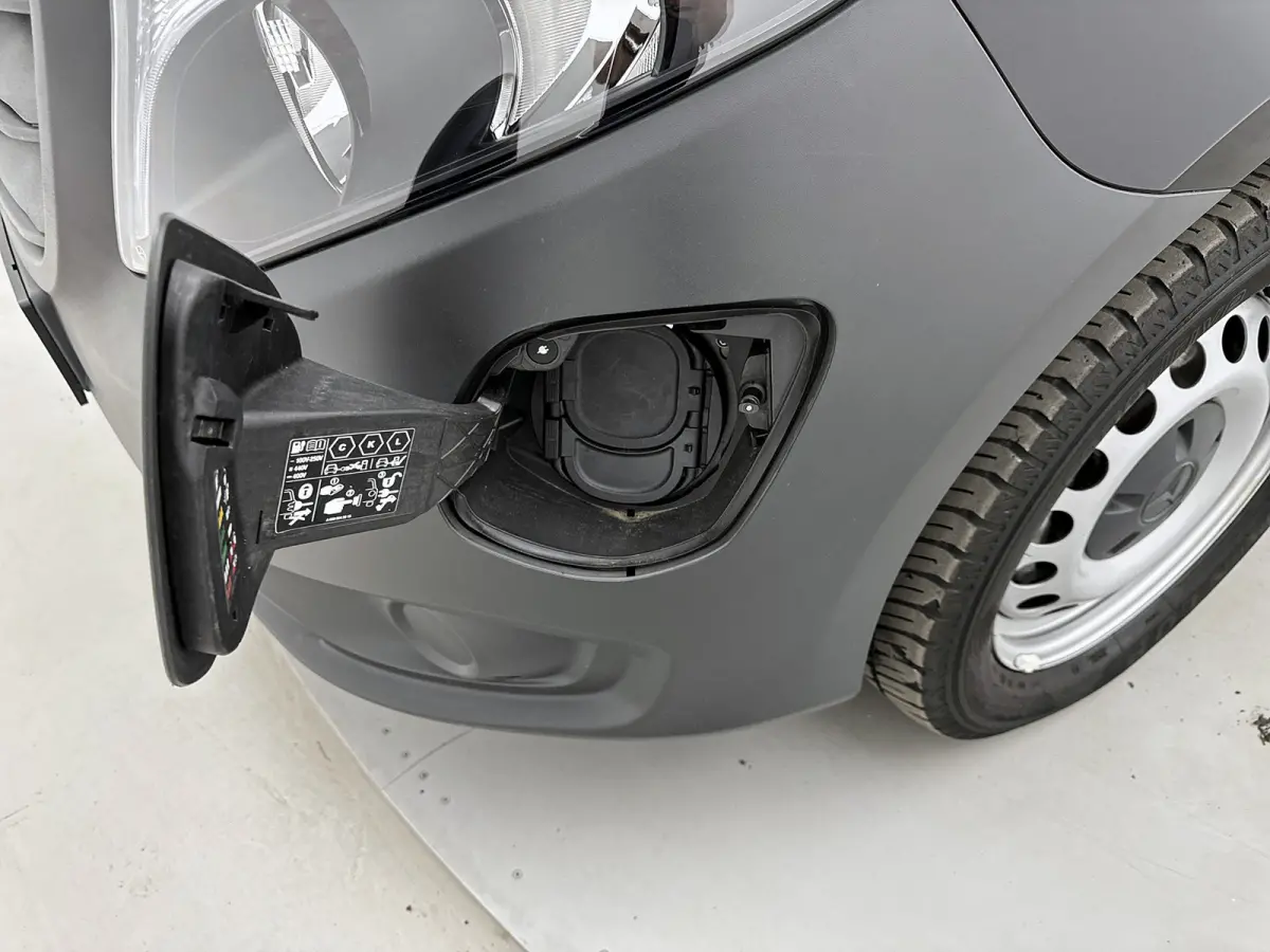 Lang 66 kWh Camera Carplay Snelladen 266km actieradius