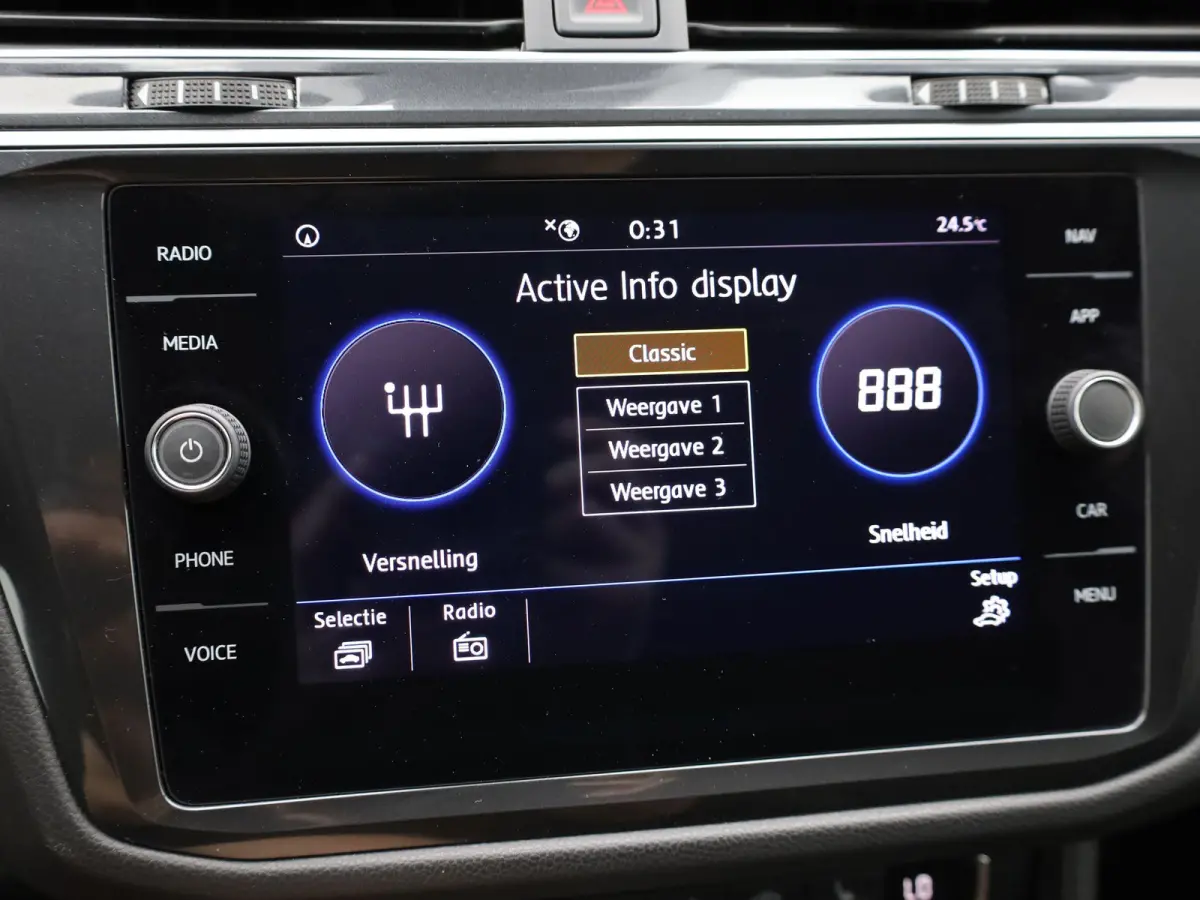 1.5 TSI ACT Highline Business R | Black Style | Head Up | Side Assist | Elk. A-klep | Prijs Rijklaar!!