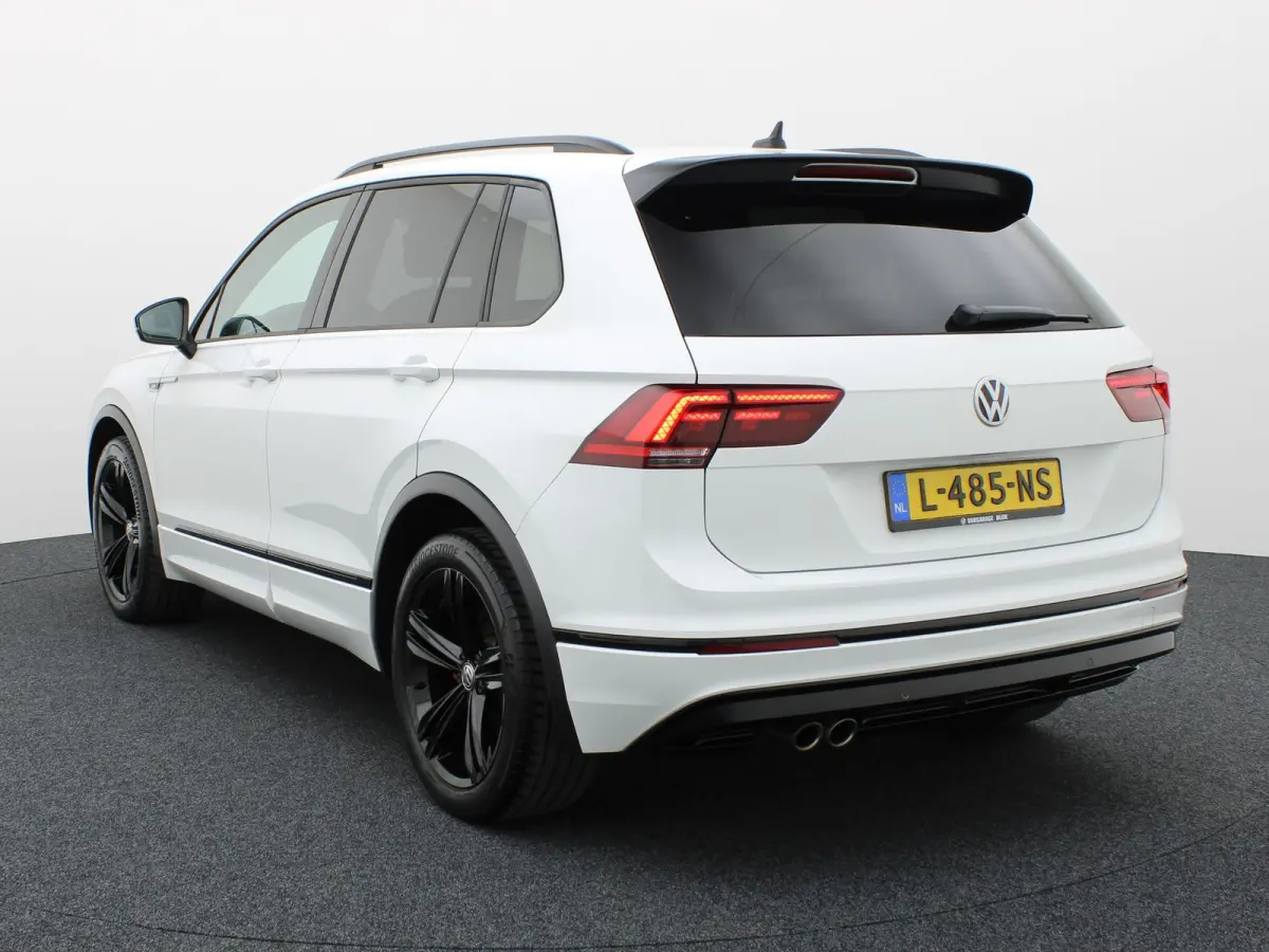1.5 TSI ACT Highline Business R | Black Style | Head Up | Side Assist | Elk. A-klep | Prijs Rijklaar!!