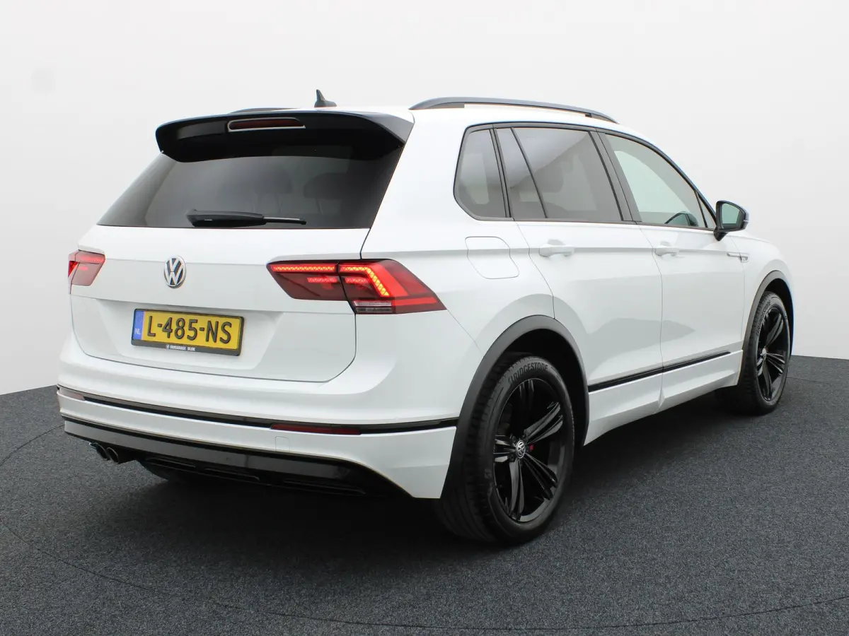 1.5 TSI ACT Highline Business R | Black Style | Head Up | Side Assist | Elk. A-klep | Prijs Rijklaar!!