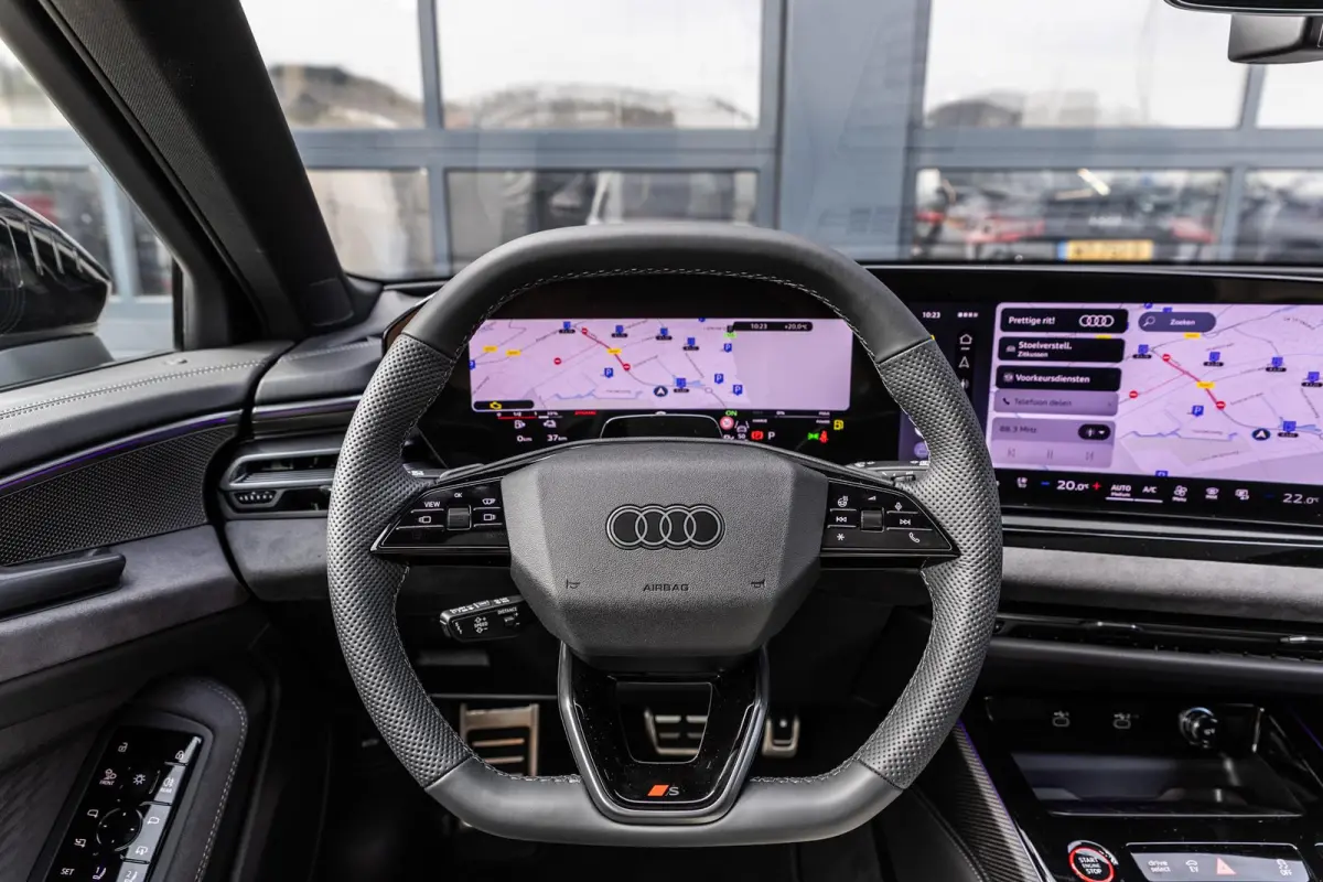2.0 e-hybrid 367pk quattro S edition Competition | Luchtvering | Panoramadak | Bang & Olufsen | Trekhaak