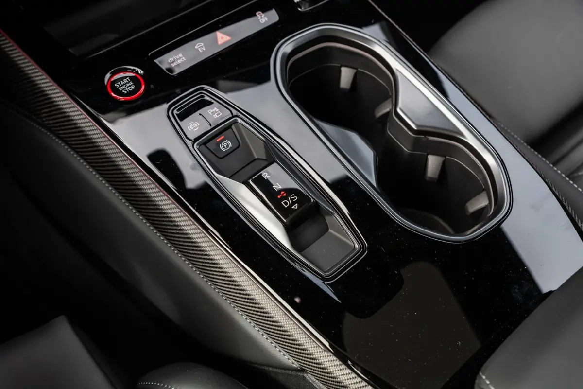 2.0 e-hybrid 367pk quattro S edition Competition | Luchtvering | Panoramadak | Bang & Olufsen | Trekhaak