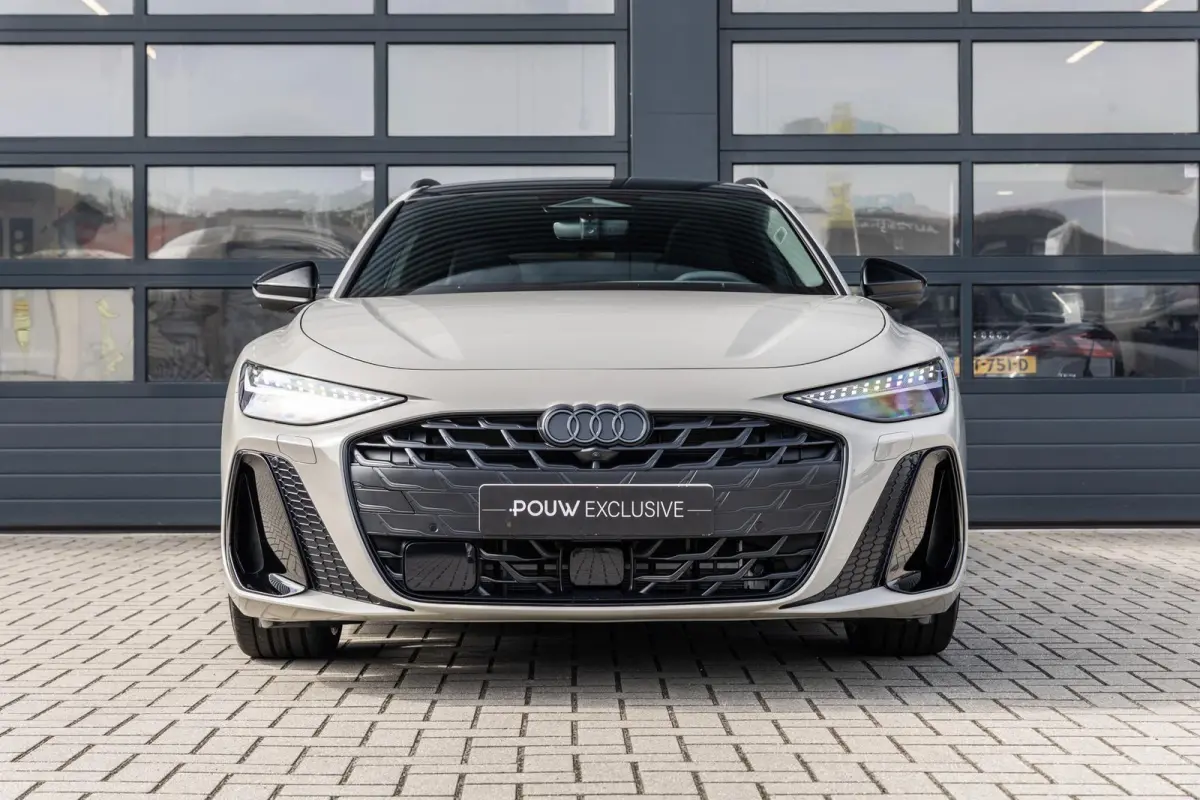 2.0 e-hybrid 367pk quattro S edition Competition | Luchtvering | Panoramadak | Bang & Olufsen | Trekhaak