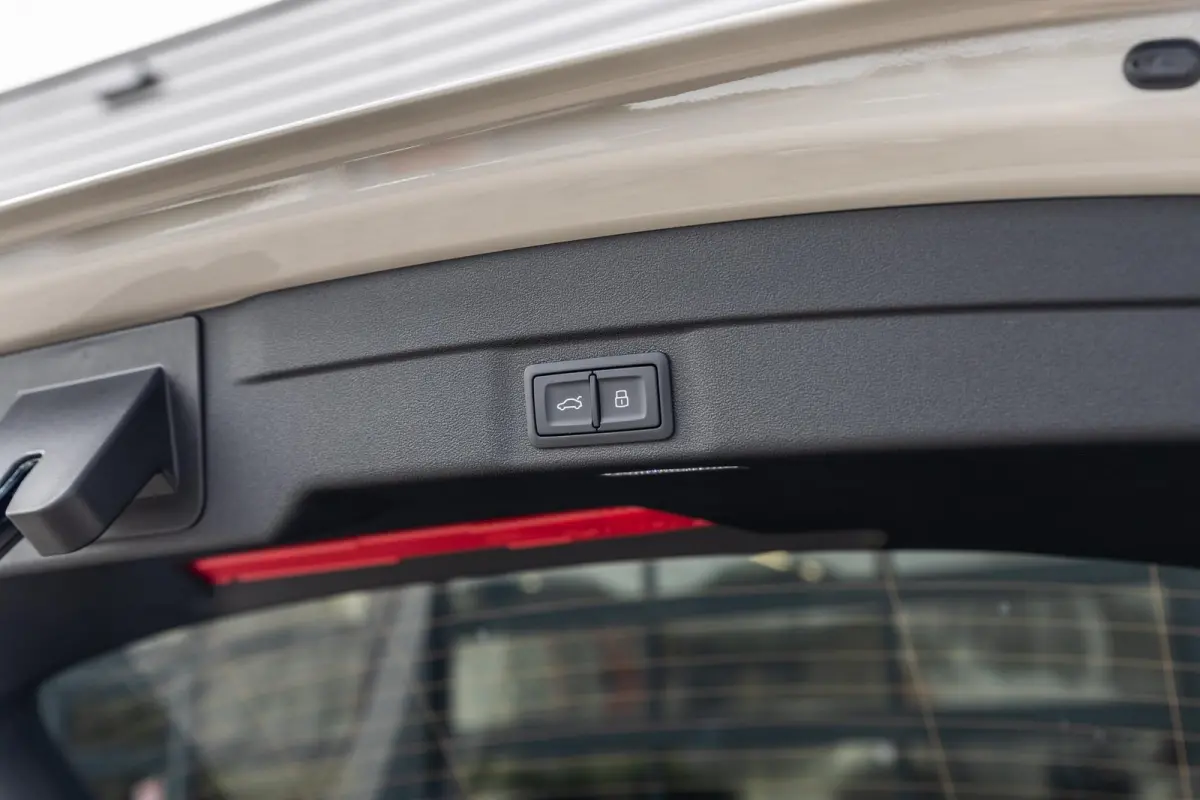 2.0 e-hybrid 367pk quattro S edition Competition | Luchtvering | Panoramadak | Bang & Olufsen | Trekhaak