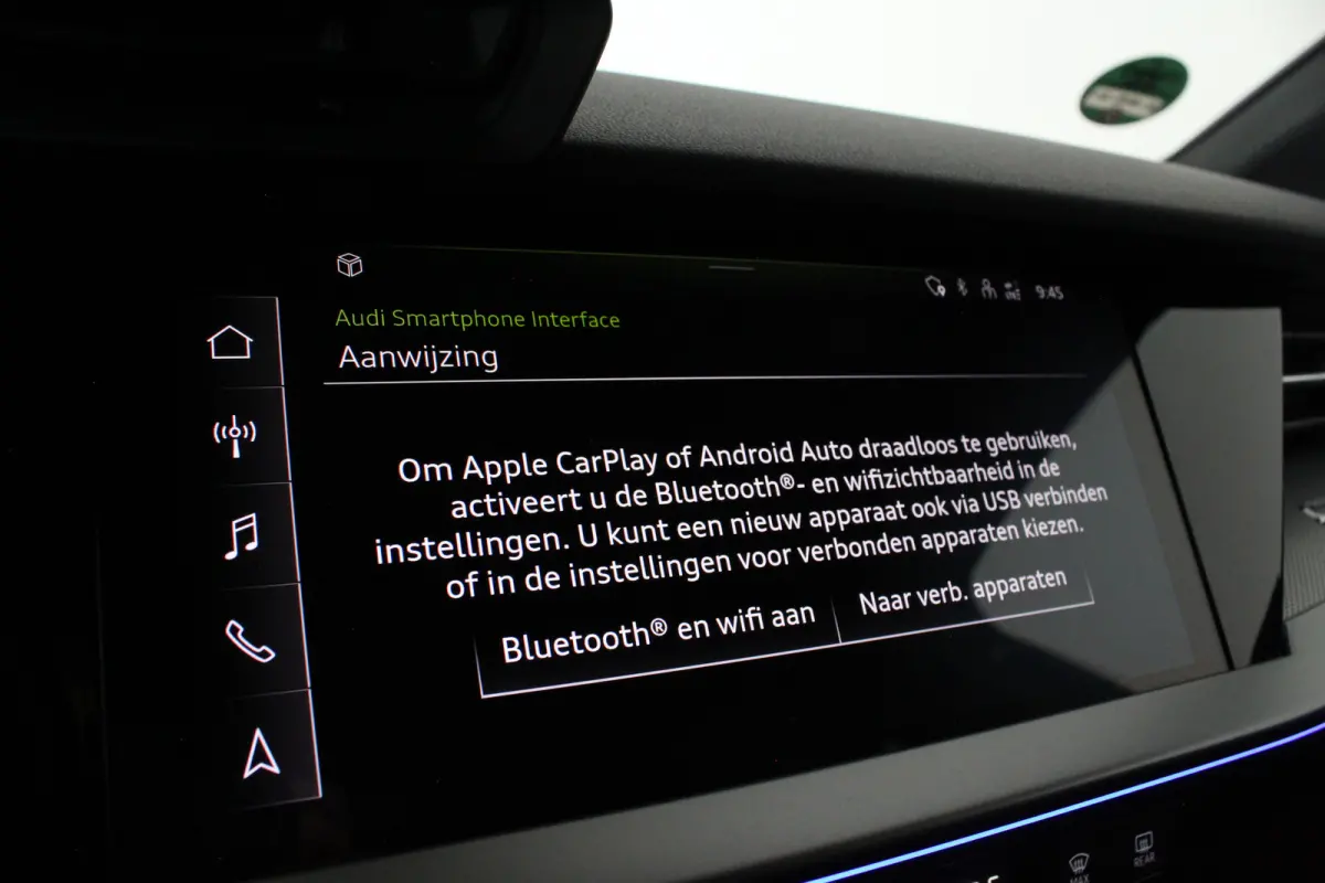 40 TFSI e S line edition > Sfeerverlichting/18inch/Trekhaak/Plug in hybrid/Mythos Black