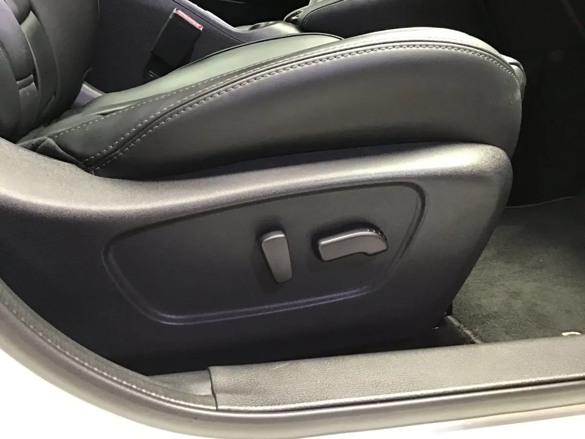 1.3 DIG-T Tekna + I Pano I Dealer I Leder I 360Cam I Navi I Keyless I Led I Bose I Elec + Memory +Stoelverw I 160PK