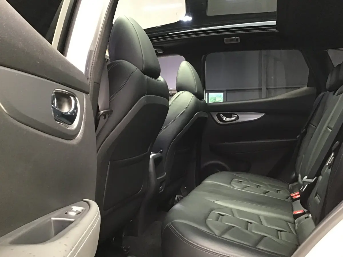 1.3 DIG-T Tekna + I Pano I Dealer I Leder I 360Cam I Navi I Keyless I Led I Bose I Elec + Memory +Stoelverw I 160PK