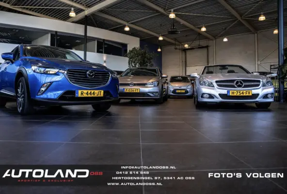 1.0 TCe Carplay Cruise Led navi Camera BJ 2024 Eerste Eigenaar Nieuwstaat 17330 Km Gereden Fabrieksgarantie tot 14-11-2027