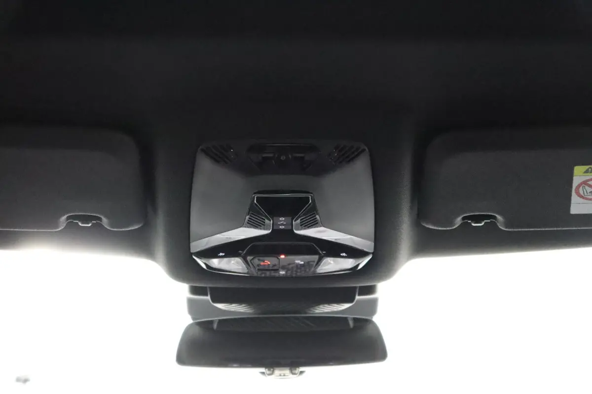 JCW Countryman ALL4 JCW | Pakket XL | Trekhaak | Panoramadak | Elektrisch verstelbare stoelen | Driving Assistant Professional | Head-Up Display | Harman Kardon