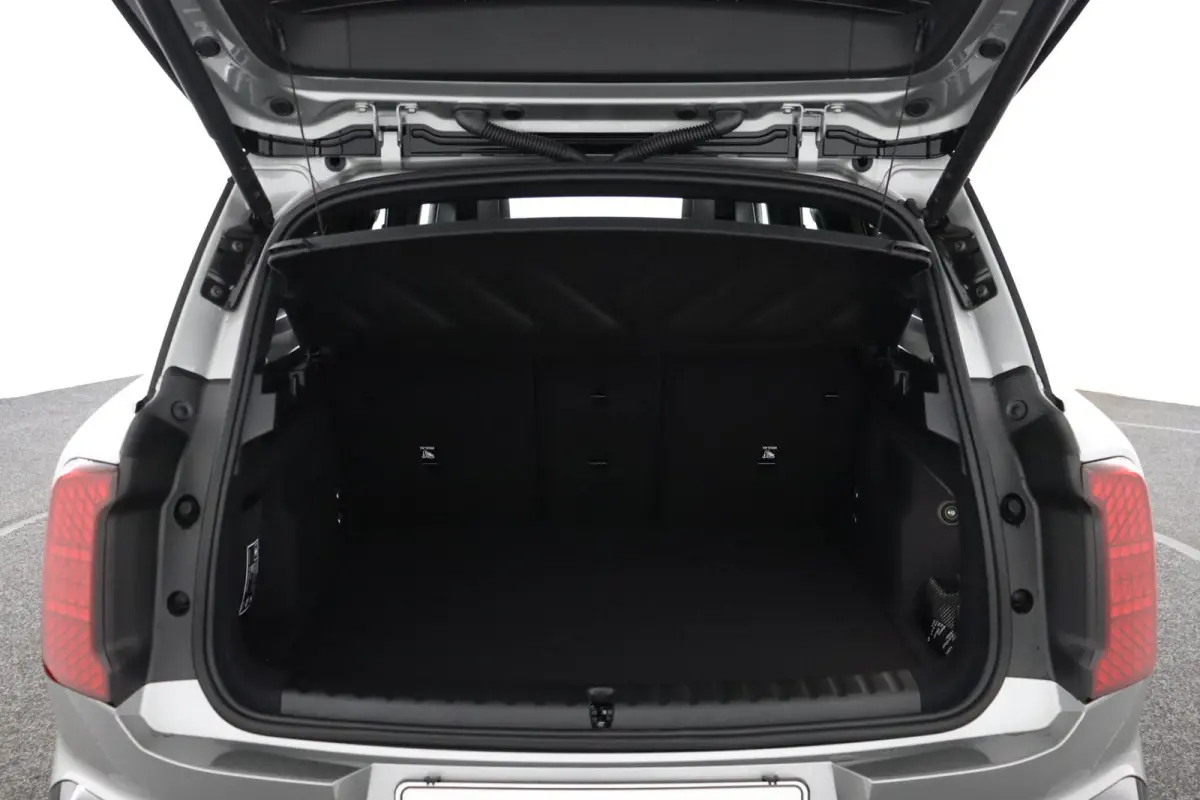 JCW Countryman ALL4 JCW | Pakket XL | Trekhaak | Panoramadak | Elektrisch verstelbare stoelen | Driving Assistant Professional | Head-Up Display | Harman Kardon