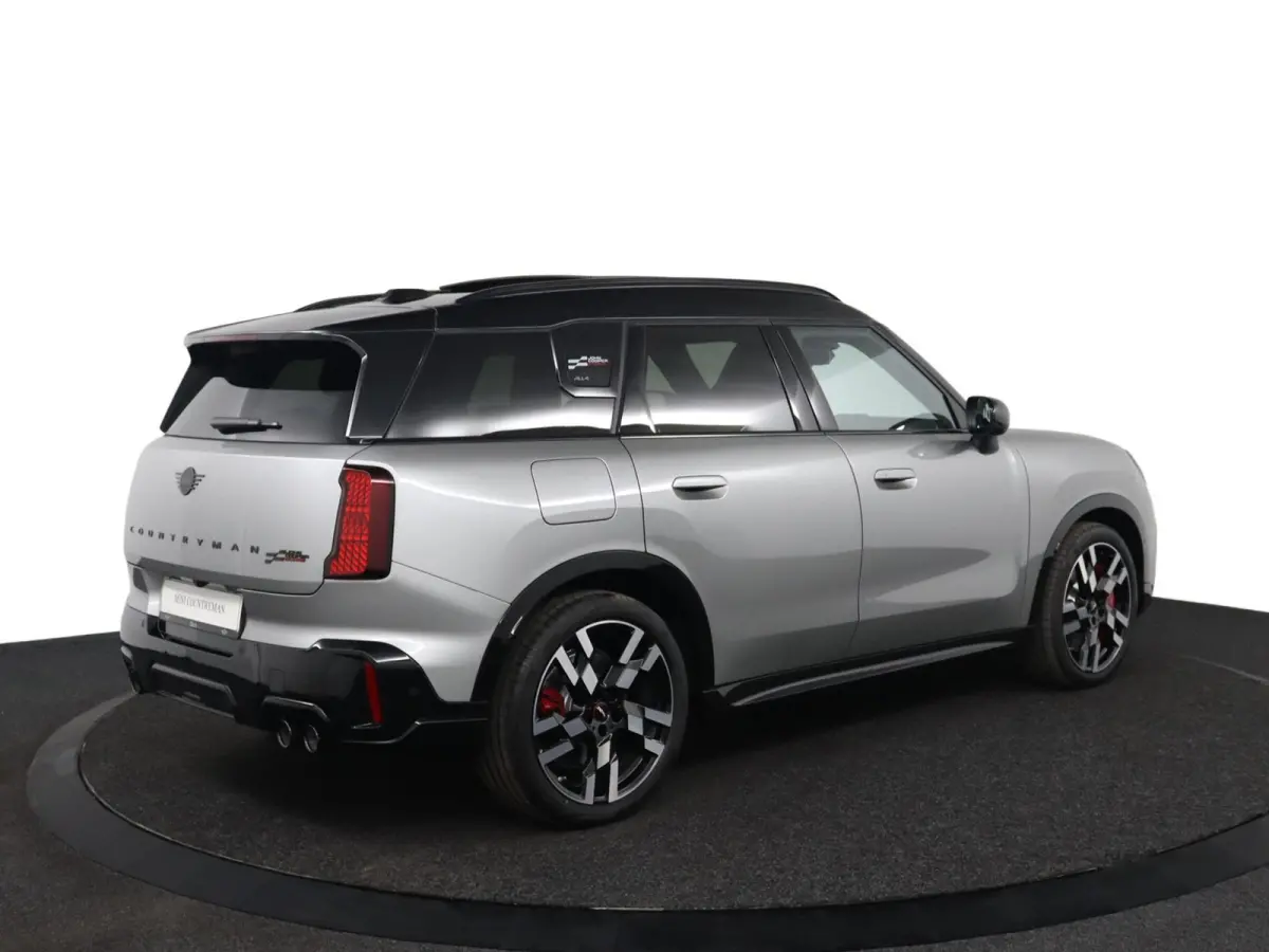 JCW Countryman ALL4 JCW | Pakket XL | Trekhaak | Panoramadak | Elektrisch verstelbare stoelen | Driving Assistant Professional | Head-Up Display | Harman Kardon