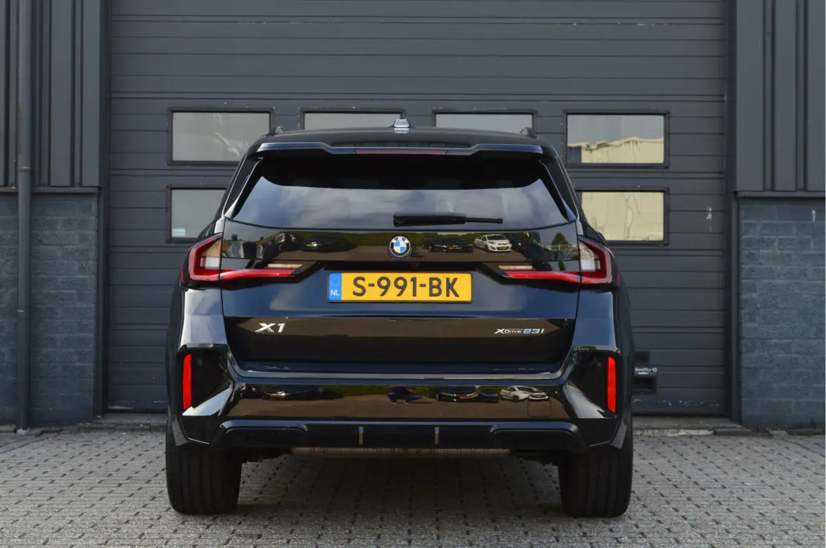 xDrive23i | M-PAKKET | 360 CAM | H&K | MASSAGE | HUD | KEYLESS |
