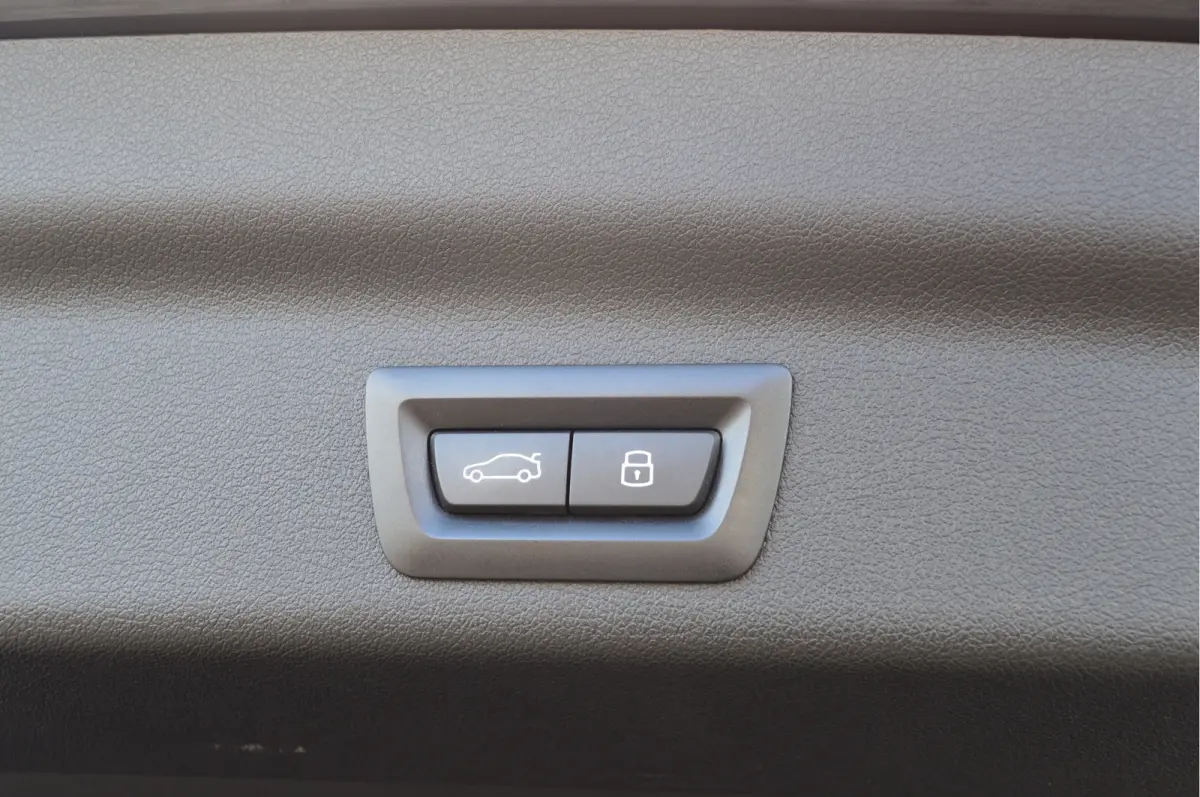 xDrive23i | M-PAKKET | 360 CAM | H&K | MASSAGE | HUD | KEYLESS |