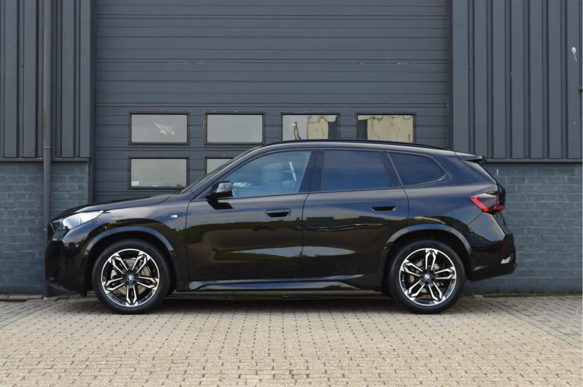 xDrive23i | M-PAKKET | 360 CAM | H&K | MASSAGE | HUD | KEYLESS |