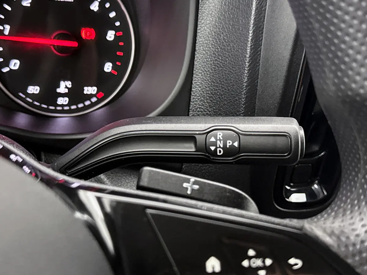 116 CDI L2 Pro Led-multibeam Trekhaak Parkeerpakket Carplay Cruise control Obsidian zwart