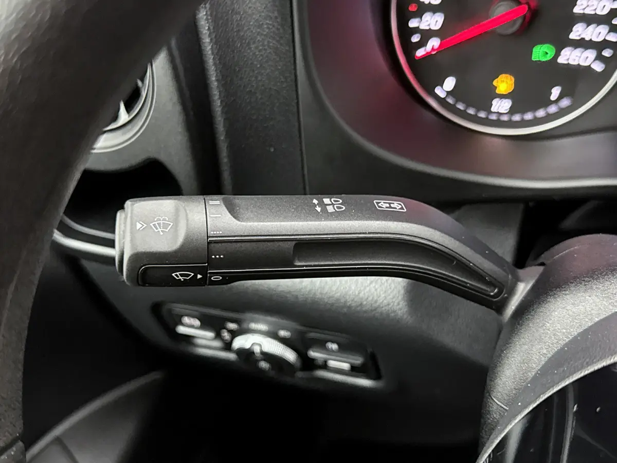 116 CDI L2 Pro Led-multibeam Trekhaak Parkeerpakket Carplay Cruise control Obsidian zwart