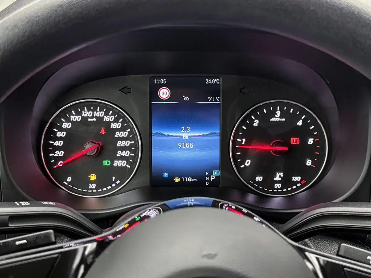 116 CDI L2 Pro Led-multibeam Trekhaak Parkeerpakket Carplay Cruise control Obsidian zwart