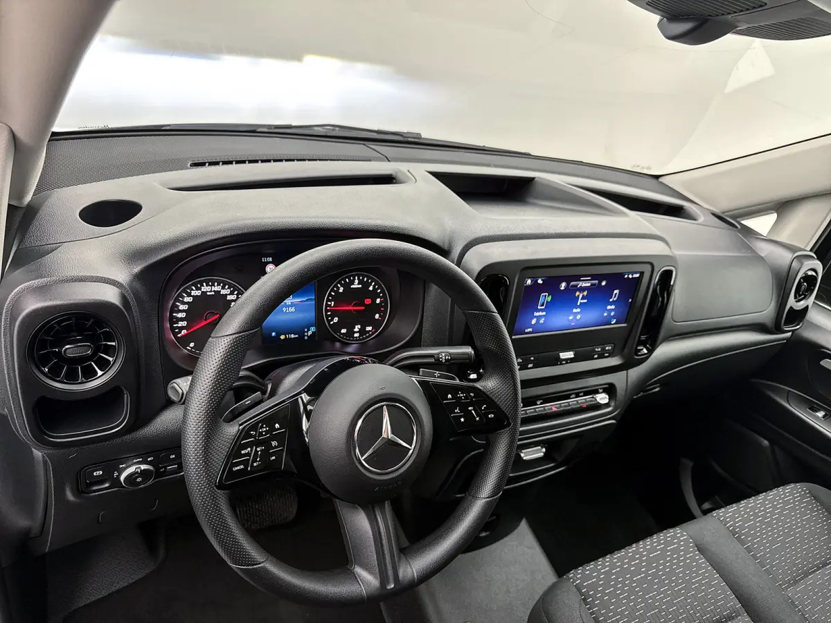 116 CDI L2 Pro Led-multibeam Trekhaak Parkeerpakket Carplay Cruise control Obsidian zwart
