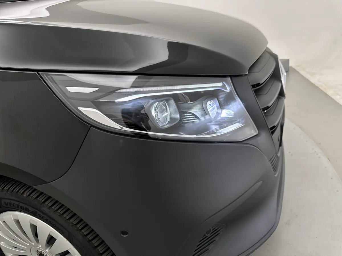 116 CDI L2 Pro Led-multibeam Trekhaak Parkeerpakket Carplay Cruise control Obsidian zwart