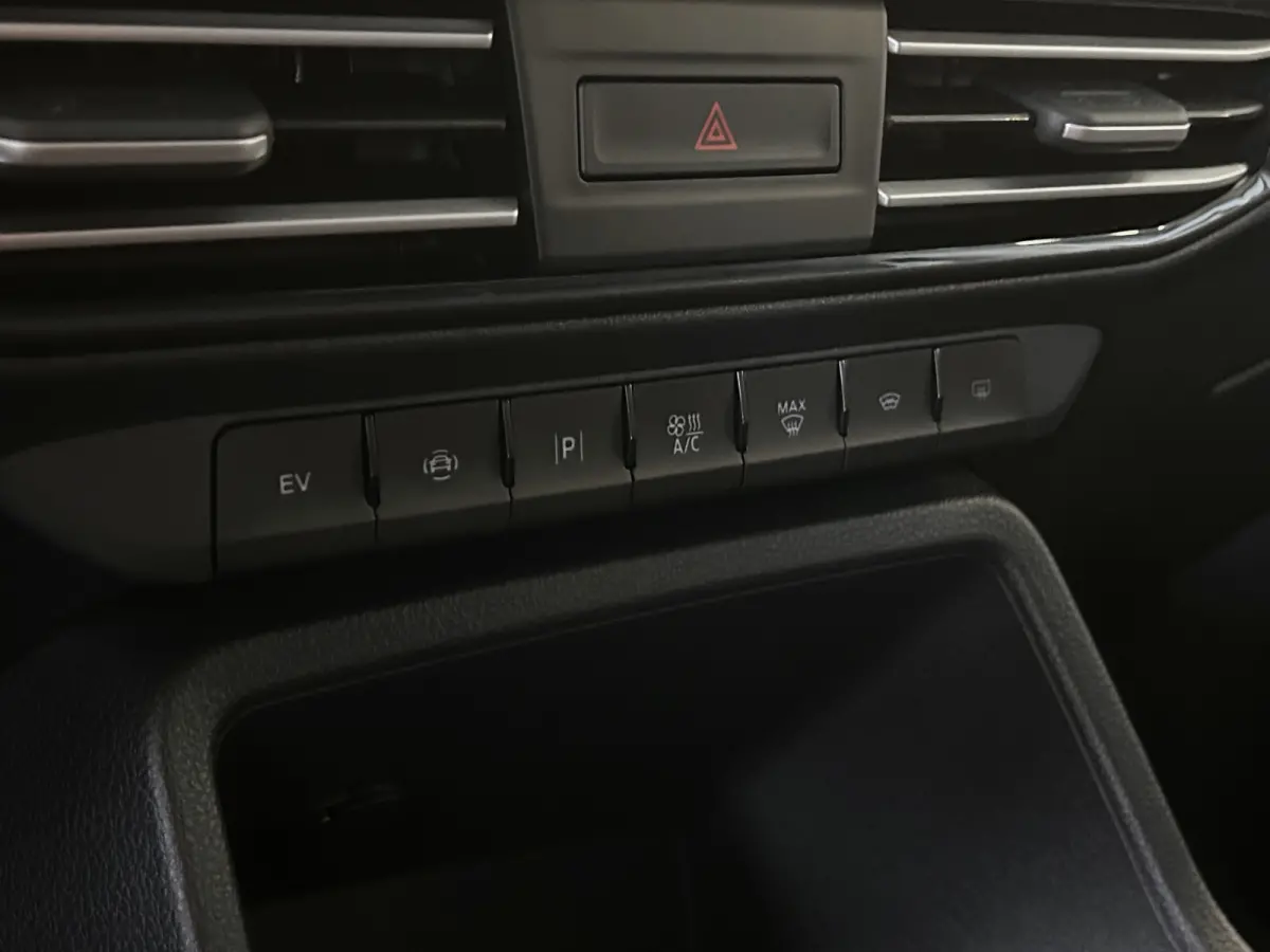1.5 EcoBoost PHEV L1 Limited | Direct Leverbaar! | Camera | Cruise Control | Stoelverwarming