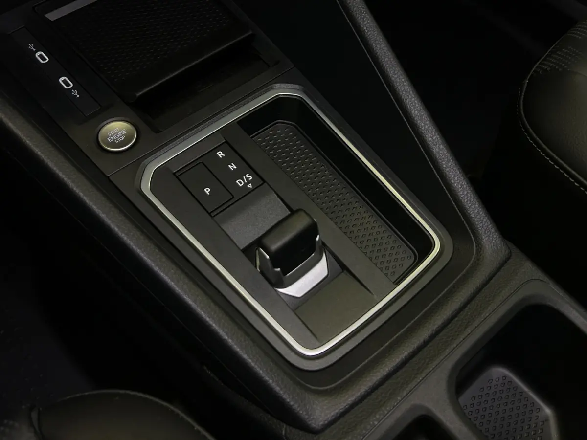1.5 EcoBoost PHEV L1 Limited | Direct Leverbaar! | Camera | Cruise Control | Stoelverwarming