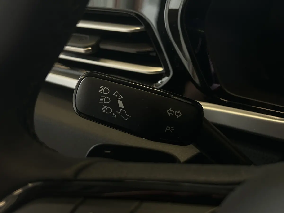 1.5 EcoBoost PHEV L1 Limited | Direct Leverbaar! | Camera | Cruise Control | Stoelverwarming