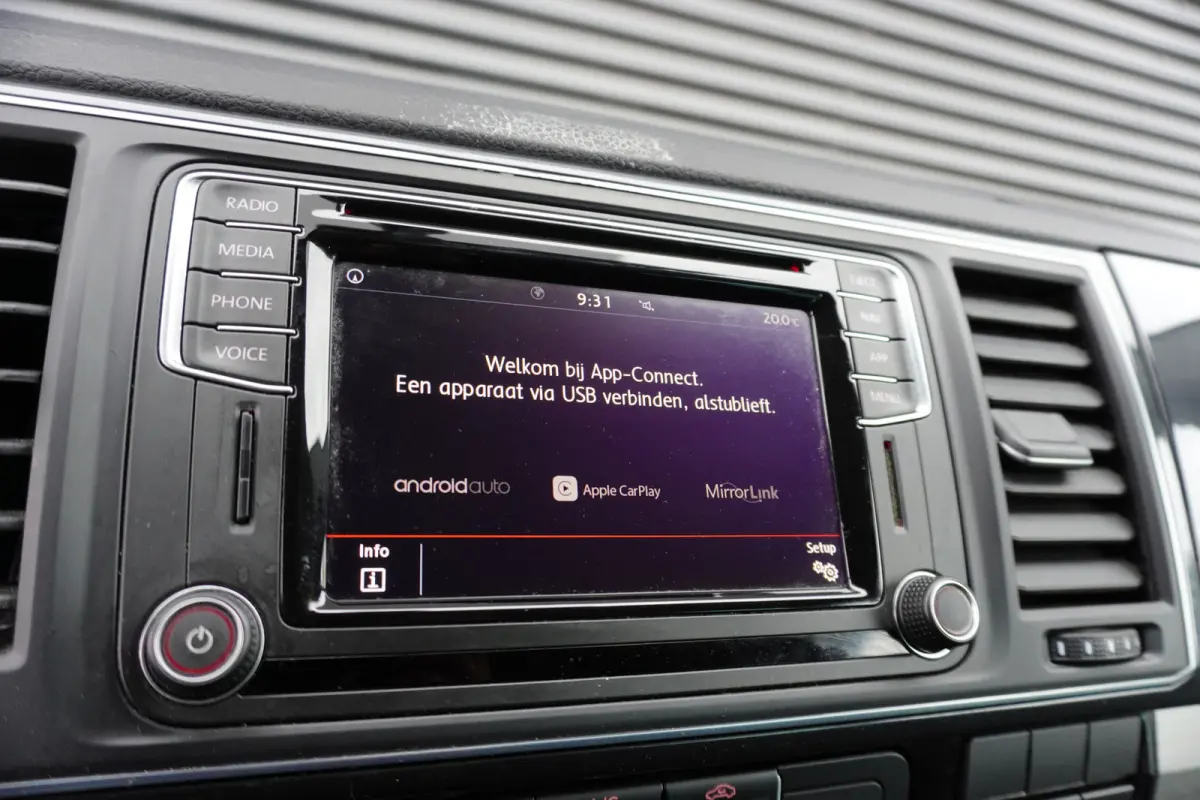 204pk Automaat L2H1 LED Apple carplay Trekhaak Navigatie ACC Cruise control Parkeersensoren