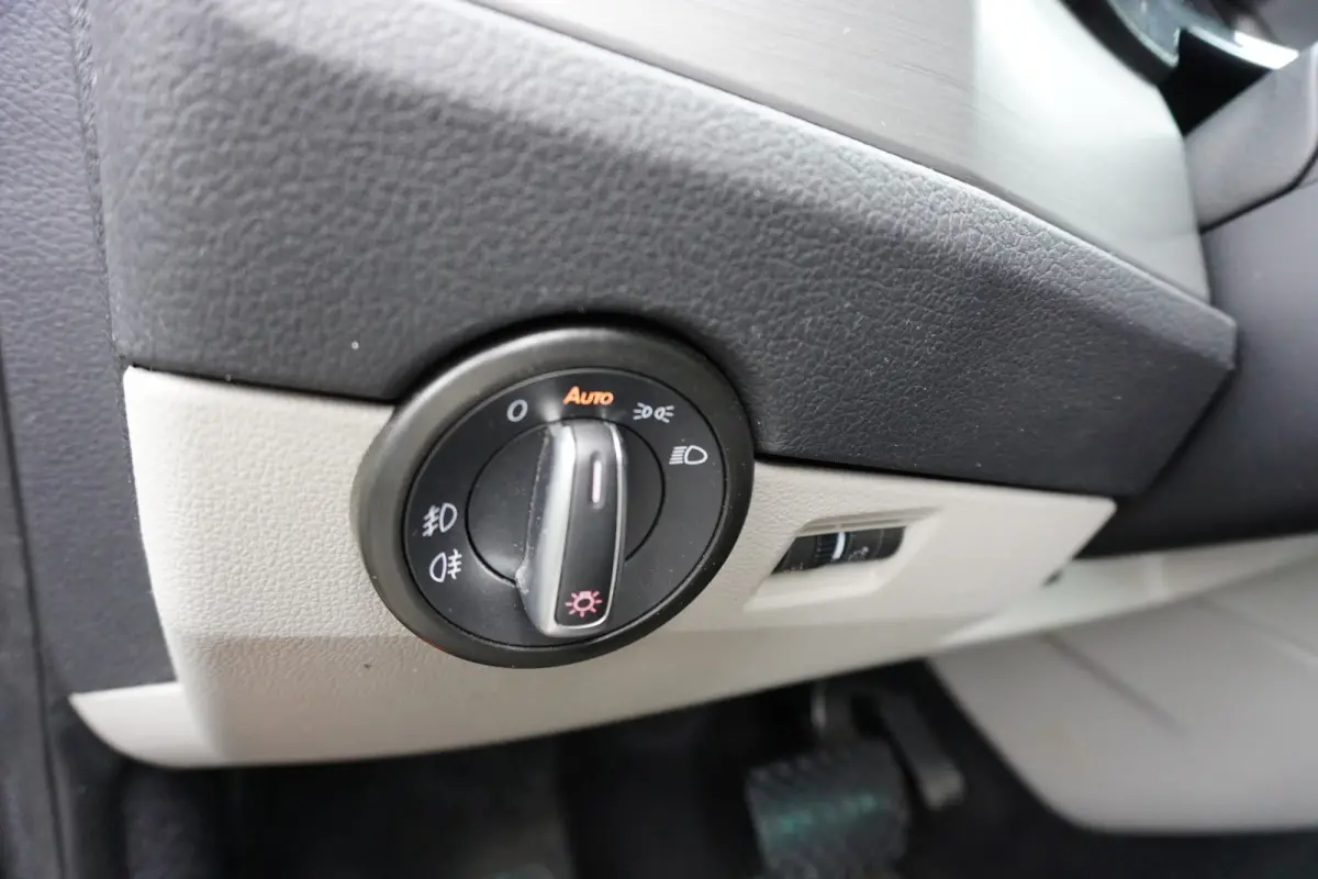 204pk Automaat L2H1 LED Apple carplay Trekhaak Navigatie ACC Cruise control Parkeersensoren