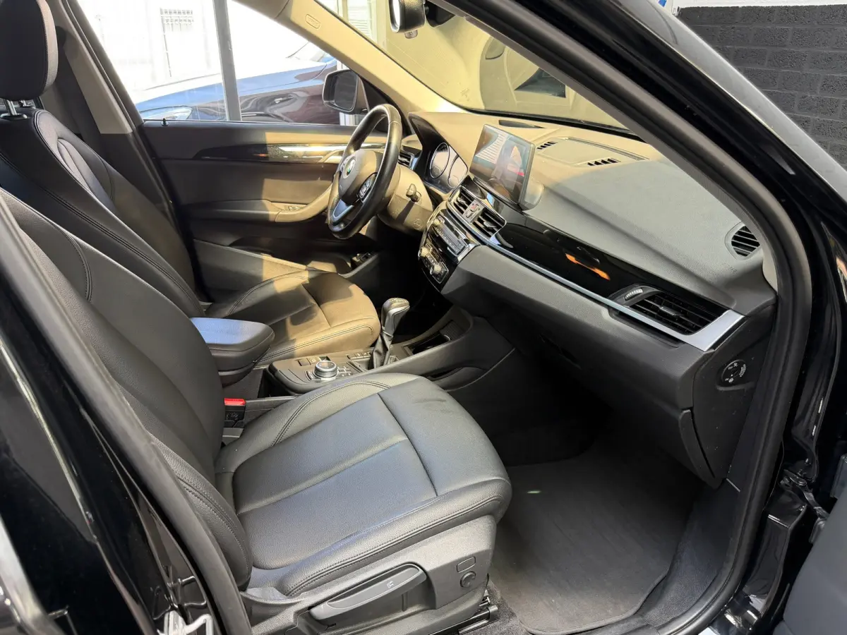 XDrive25e High Executive | HUD | Camera | Leder | Led | Stoelverwarming | Plug in Hybrid