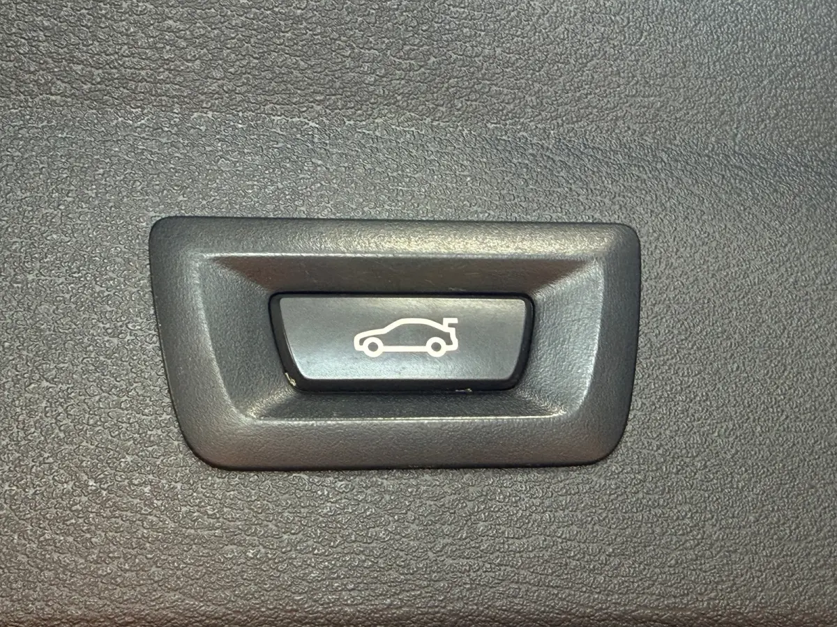 XDrive25e High Executive | HUD | Camera | Leder | Led | Stoelverwarming | Plug in Hybrid