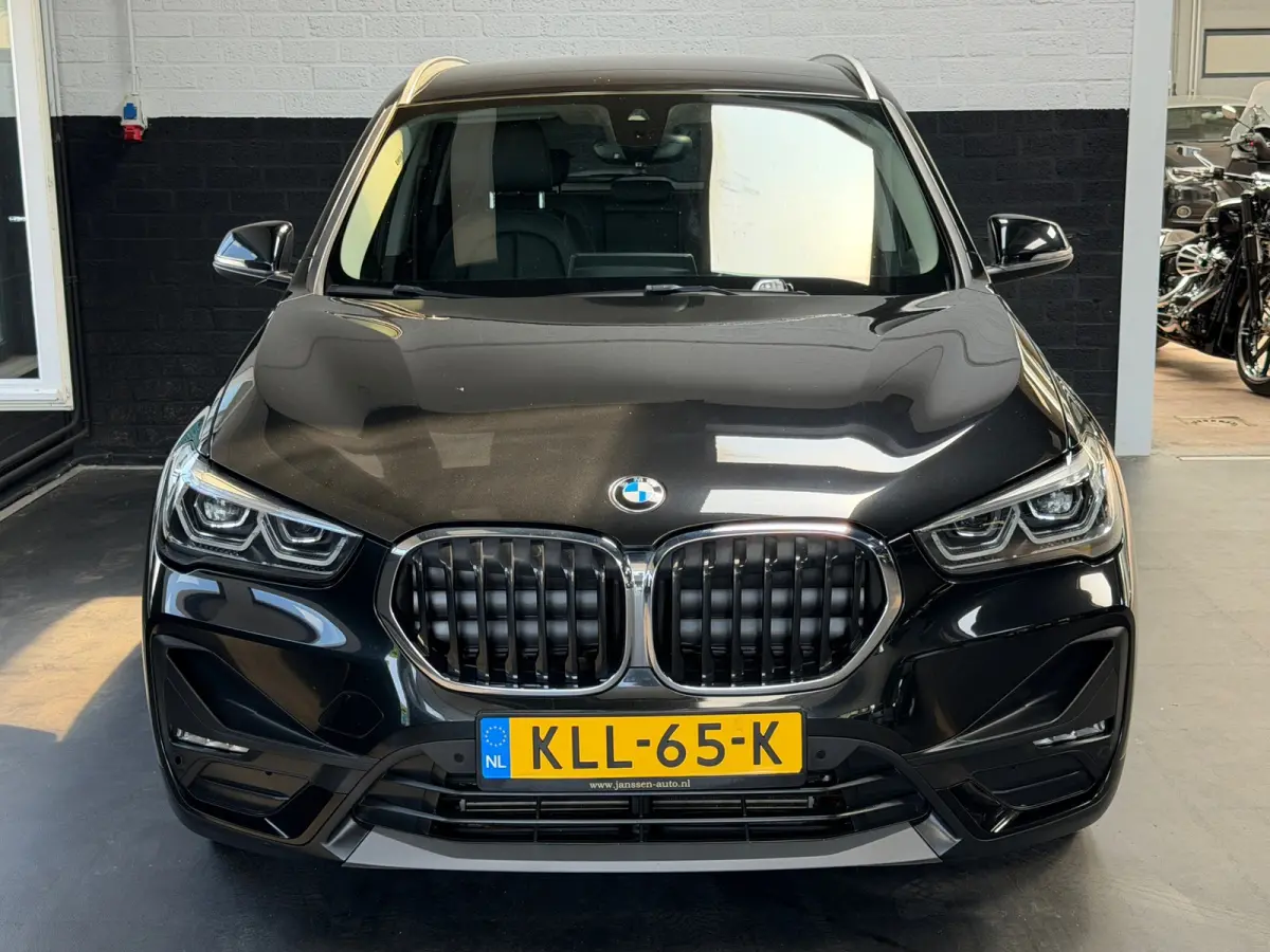 XDrive25e High Executive | HUD | Camera | Leder | Led | Stoelverwarming | Plug in Hybrid