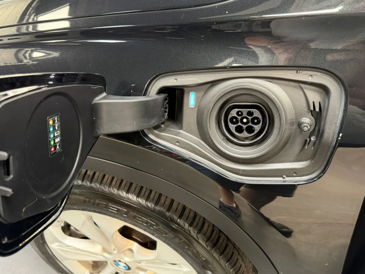 XDrive25e High Executive | HUD | Camera | Leder | Led | Stoelverwarming | Plug in Hybrid