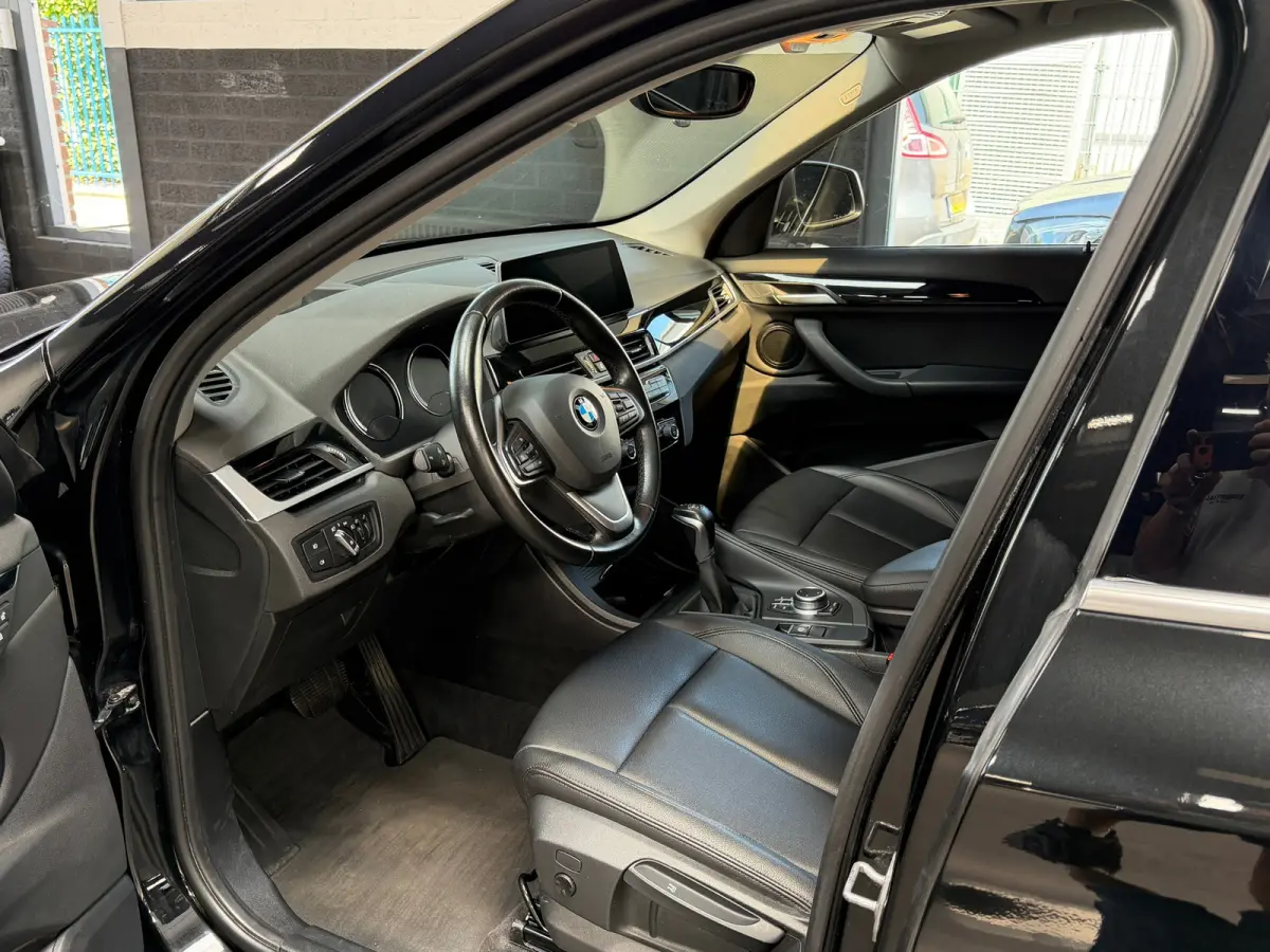 XDrive25e High Executive | HUD | Camera | Leder | Led | Stoelverwarming | Plug in Hybrid