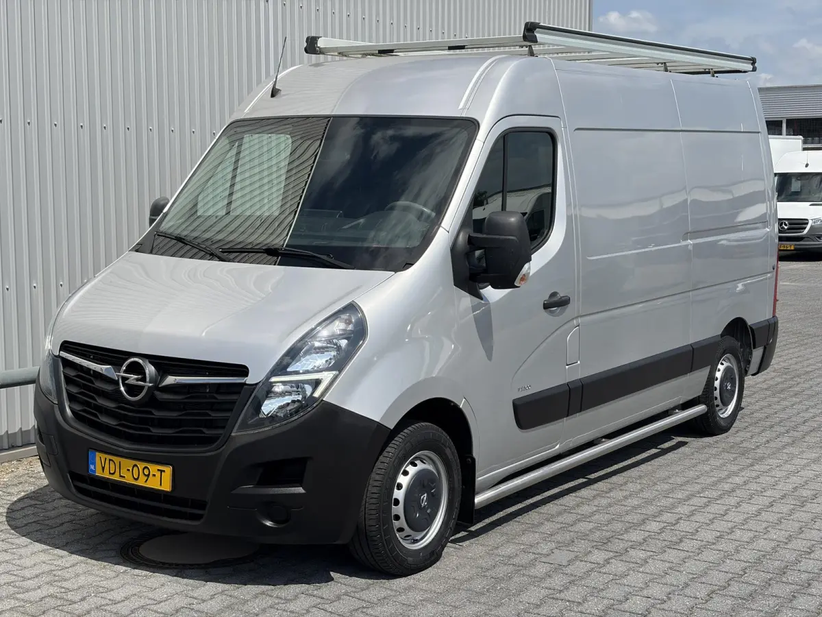 2.3 CDTI BiTurbo L2H2*CAM*CRUISE*A/C*HAAK*TEL*3P