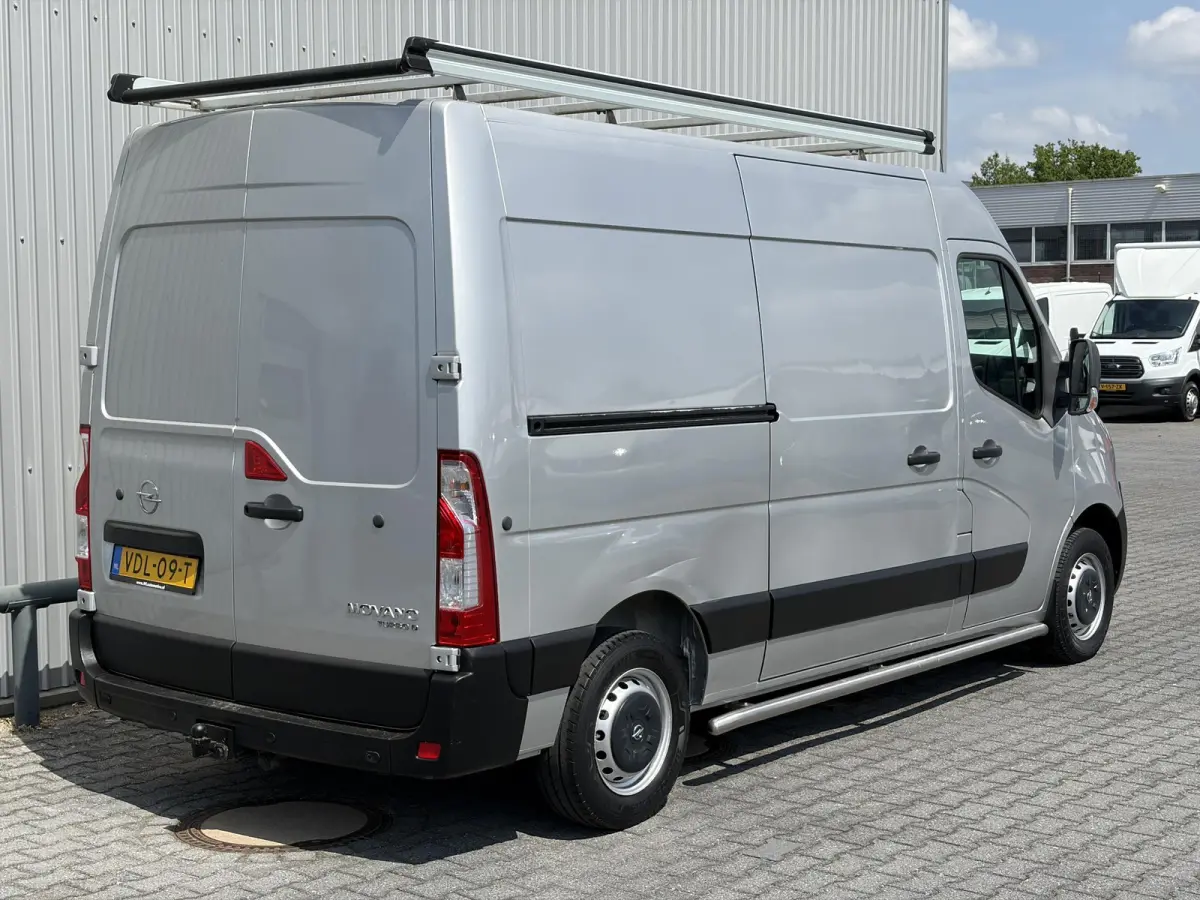 2.3 CDTI BiTurbo L2H3*CAM*CRUISE*A/C*HAAK*TEL*3P