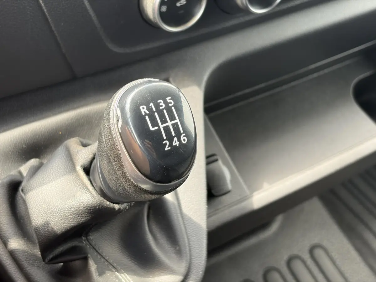 2.3 CDTI BiTurbo L2H2*CAM*CRUISE*A/C*HAAK*TEL*3P