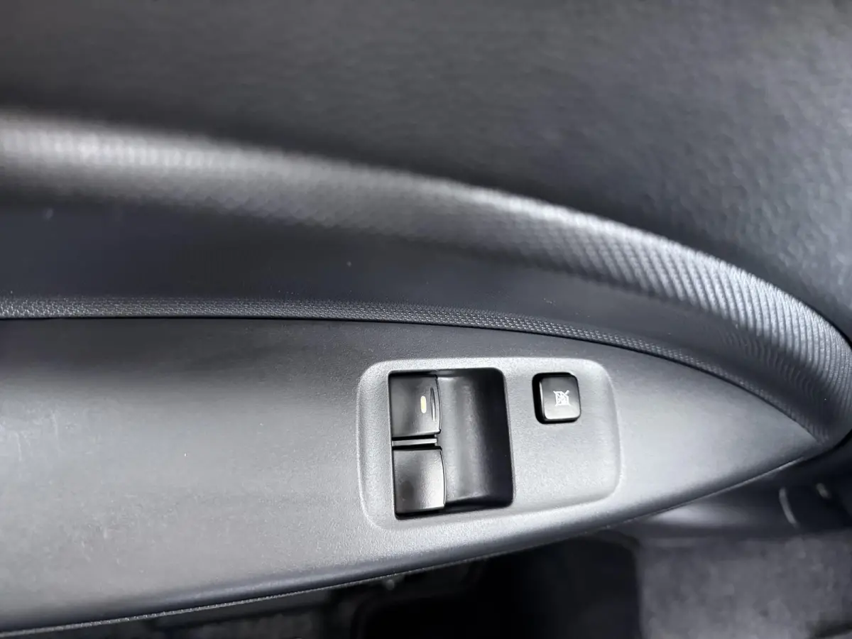 1.2 Connect+ | Apple Carplay/Android Auto | Airco |